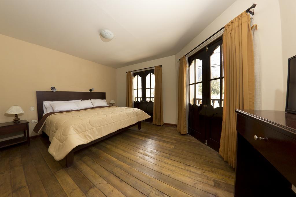 Yucay Plaza Inn Экстерьер фото