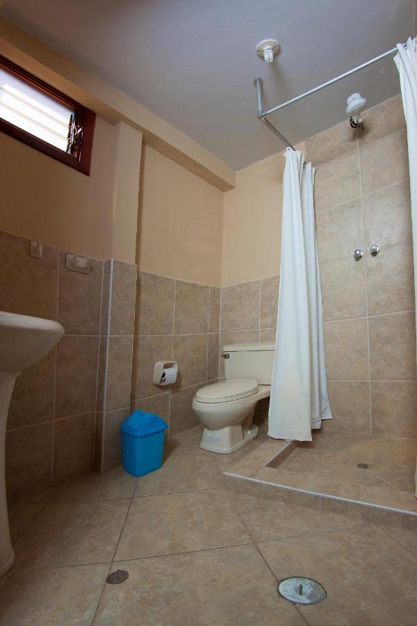 Yucay Plaza Inn Экстерьер фото